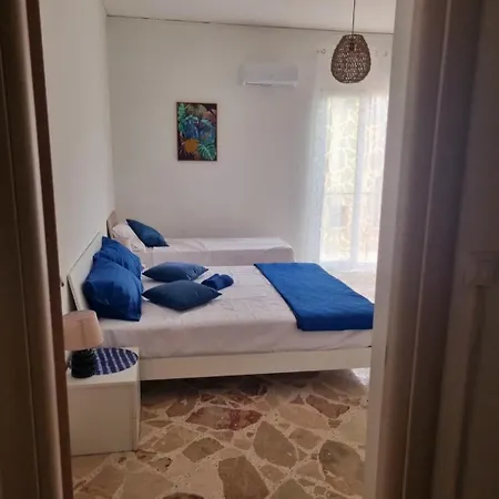 Onda Blu Apartment